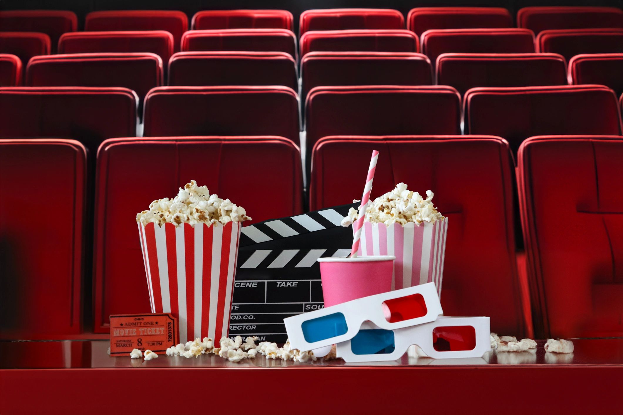 فشار ومشروبات في أجواء مشاهدة أفلام